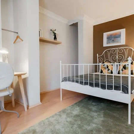 Cozy And Classy Flat Near Taksim Square In Beyoglu Lägenhet