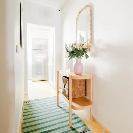Cozy And Classy Flat Near Taksim Square In Beyoglu * Stambuł